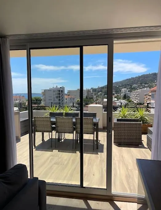 Rooftop Vue Mer Vallauris 0*,  France